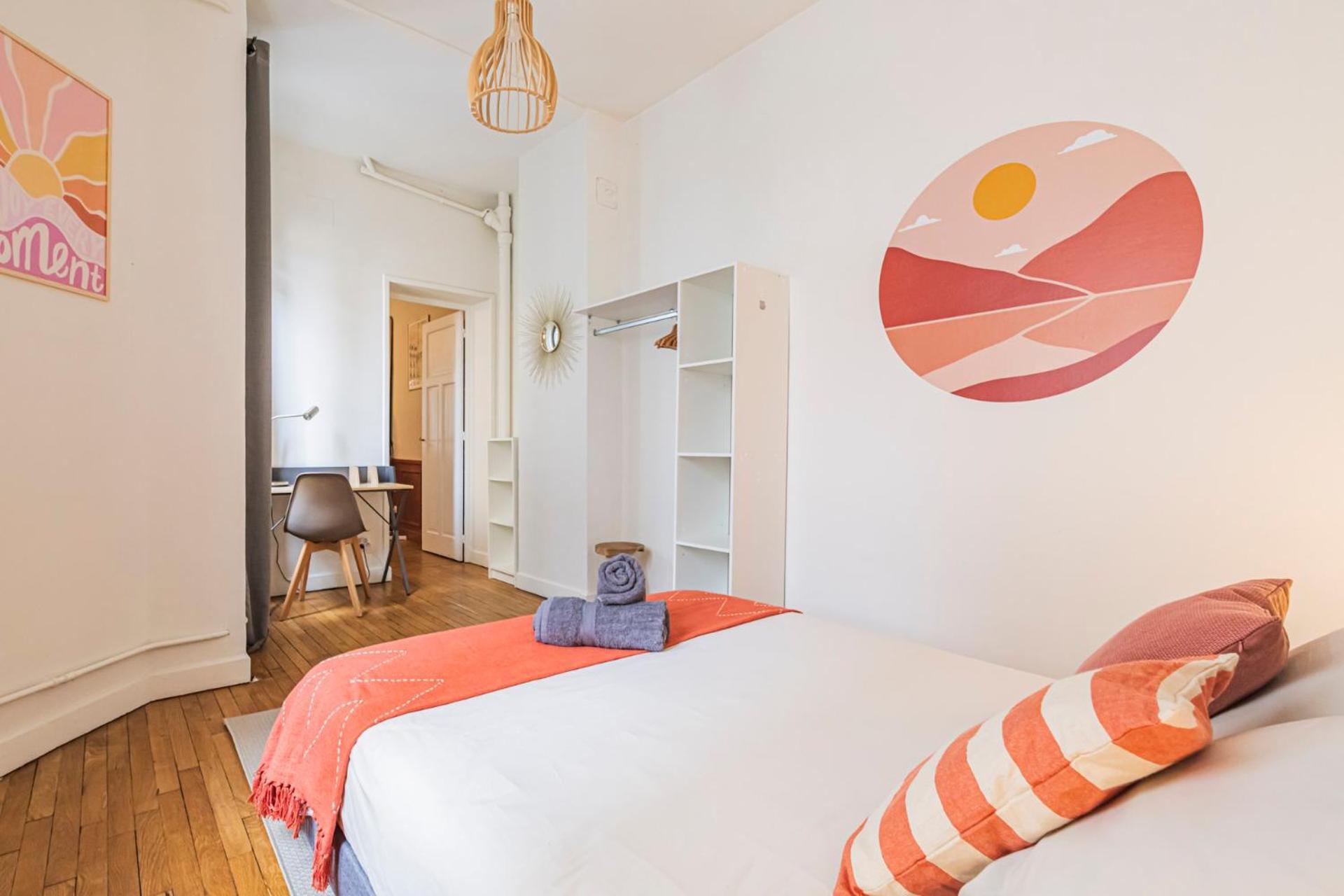 L'Haussmannien - Spacieux 4 Chambres - Centre - Gare Реймс Экстерьер фото